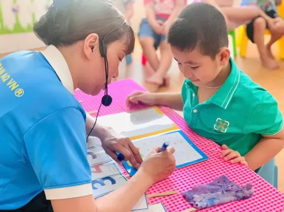 Dạy trẻ chậm nói