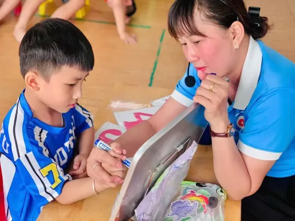 Dạy trẻ chậm nói